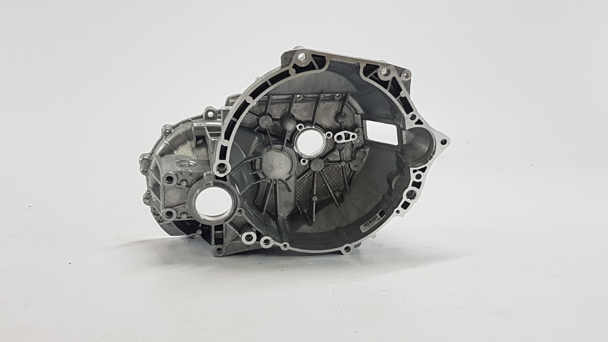 Картер сцепления 2180