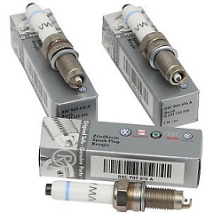 Свеча зажигания VW/Skoda Octavia A7 1.6/VW Polo Rus/04C905616/VAG